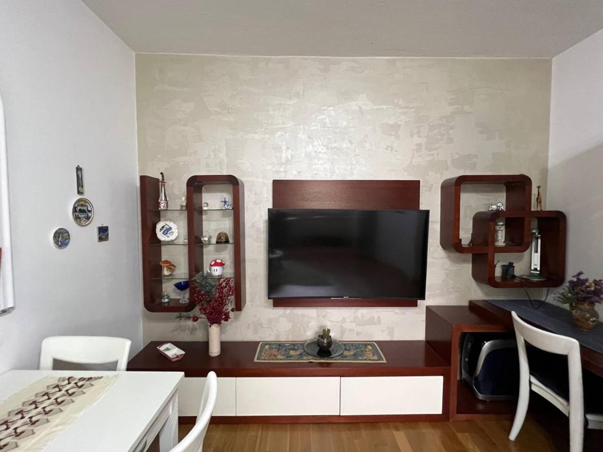 Апартаменти Cozy Nest Ledi Тирана Екстер'єр фото